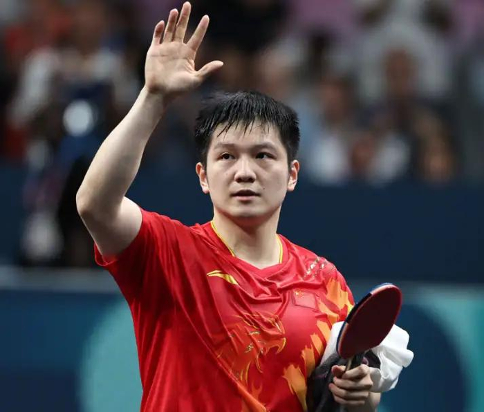 日本杂志连夜手写改封面致敬樊振东