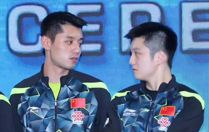 日本杂志连夜手写改封面致敬樊振东